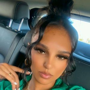 Meet your Posher, Myeshia